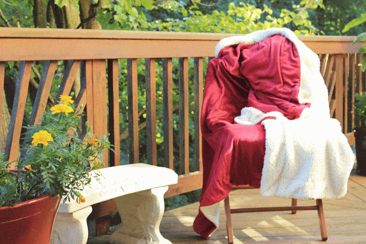 Holiday Red Microfleece Sherpa Back Throw Blanket