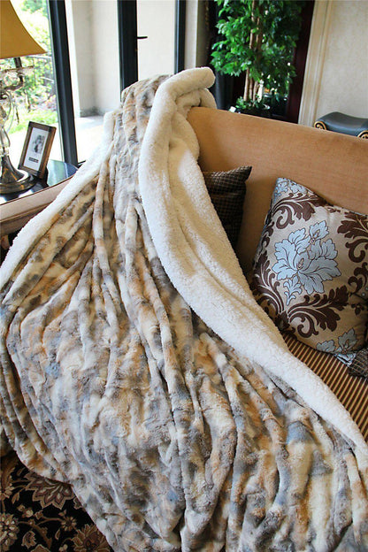Cloud-Soft Russian Lynx Faux Fur Throw Blanket