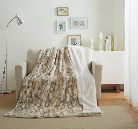 Cloud-Soft Russian Lynx Faux Fur Throw Blanket